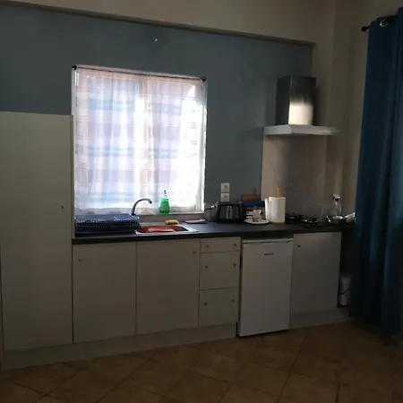 Letty's - With Free Gym Membership Apartment