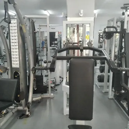 Letty's - With Free Gym Membership Μεσογγή