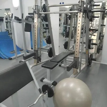 Letty's - With Free Gym Membership Appartamento