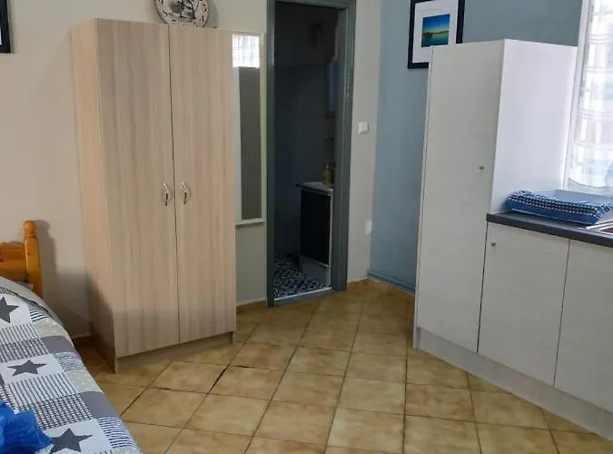 Letty's - With Free Gym Membership Apartament