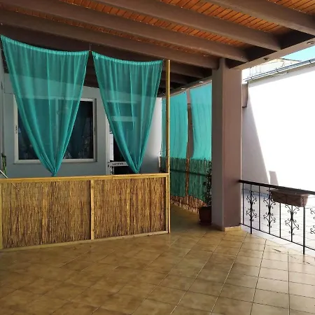 Apartament Letty's - With Free Gym Membership